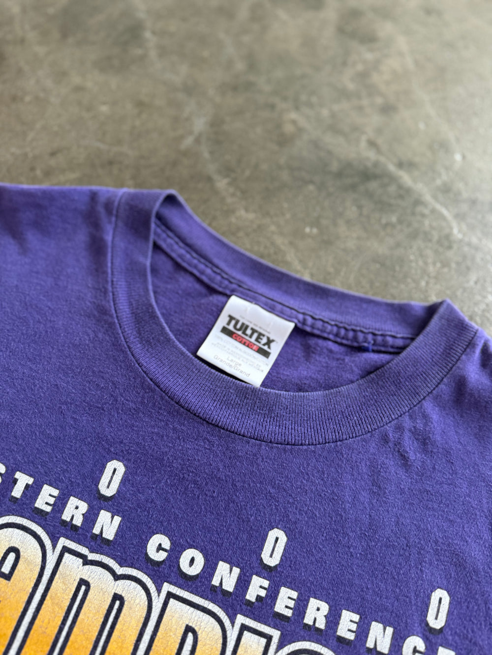Vintage Lakers tee